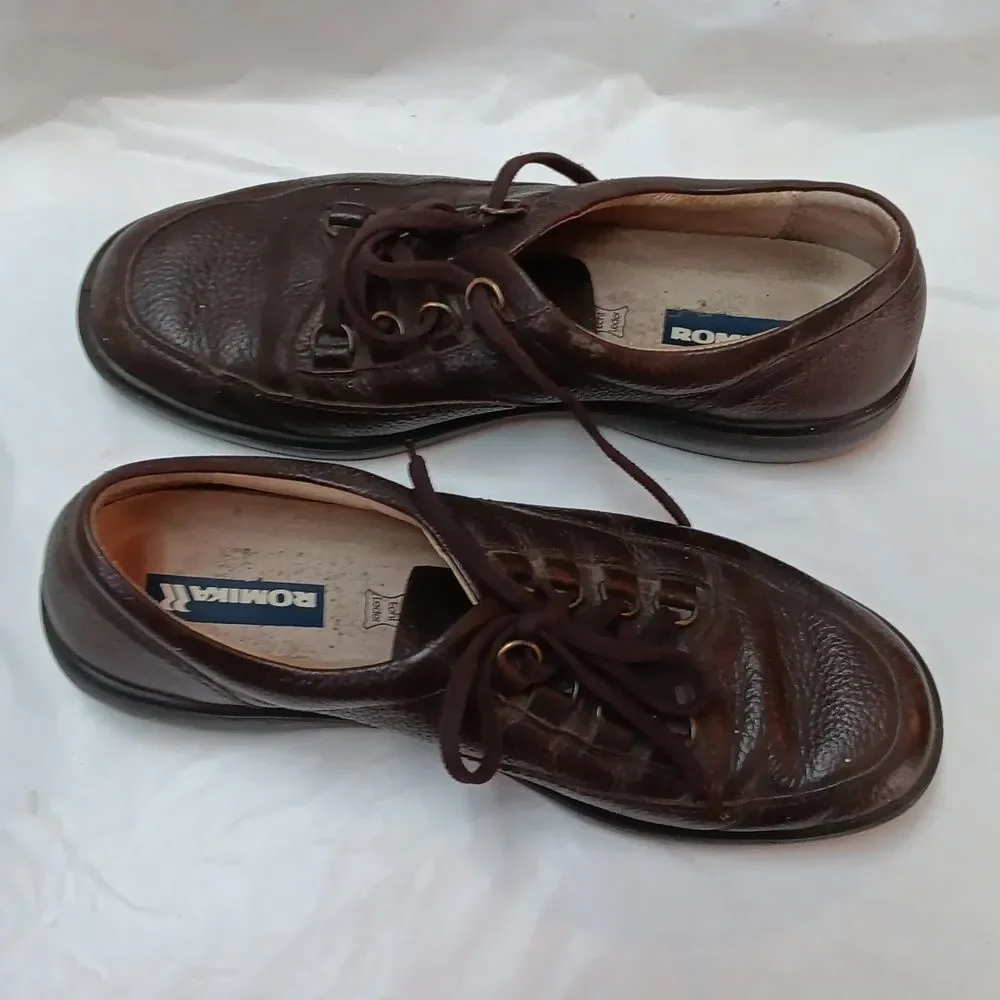 Romika Brown Flats with Comfortable Design and Textured Sole